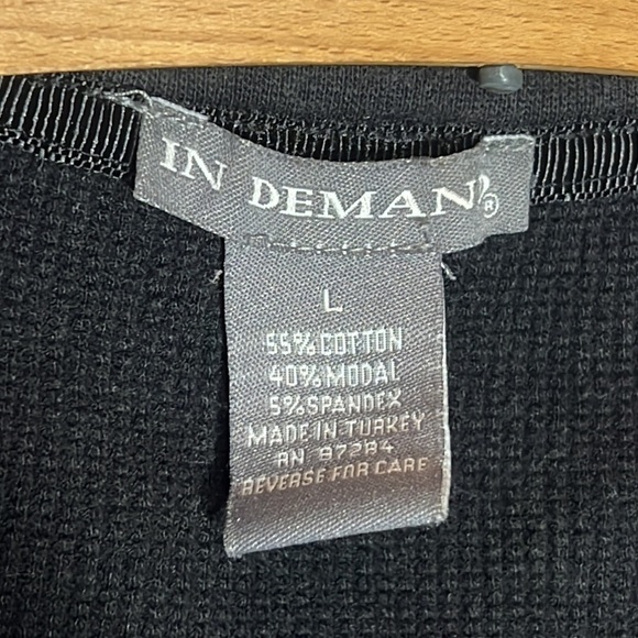 In Demand Cardigan Women’s Large 3/4 Sleeve Button up Scoop Neck - Picture 6 of 7